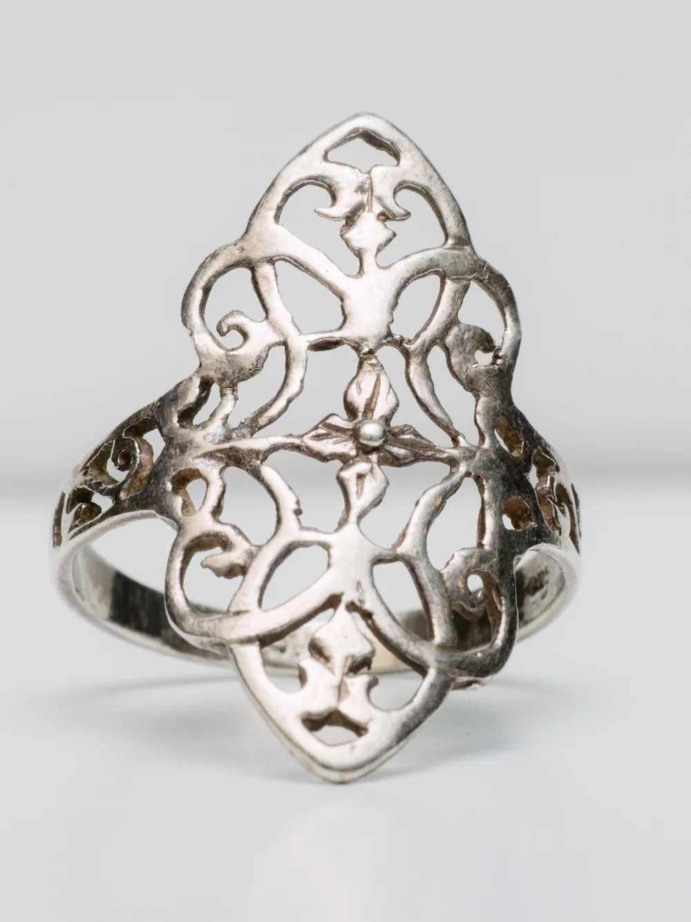 Vintage Sterling Silver 925 Filigree Scroll Statement Ring Size 7 Gothic Boho